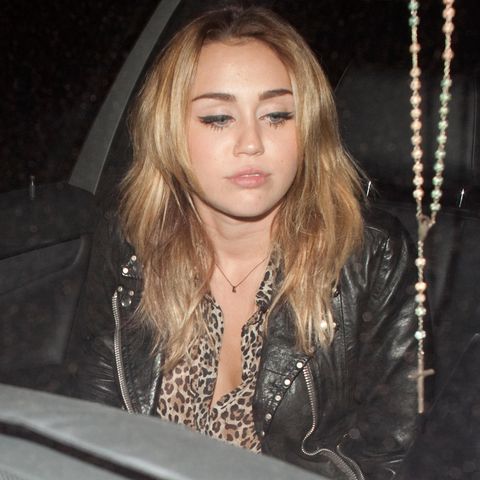Miley Cyrus überraschte jetzt mit einem Drogengeständnis.