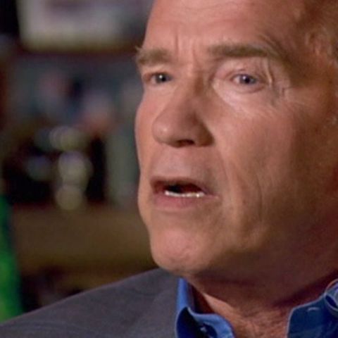 In einem Interview packt Arnold Schwarzenegger über seine Affäre aus.