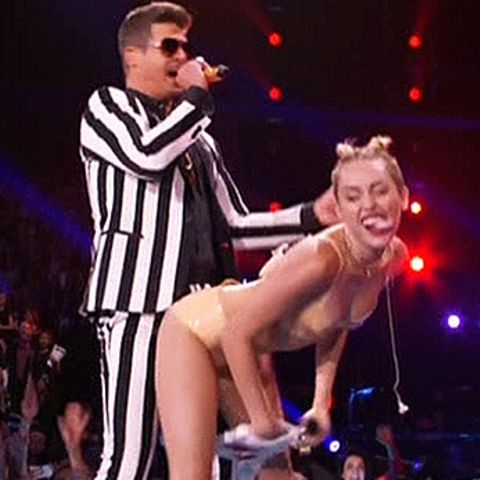 Miley Cyrus schockt mit ihrem Auftritt