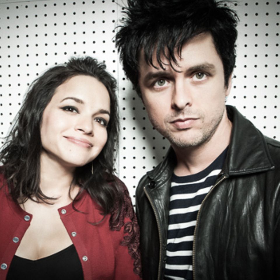 Norah Jones und Billie Joe Armstrong
