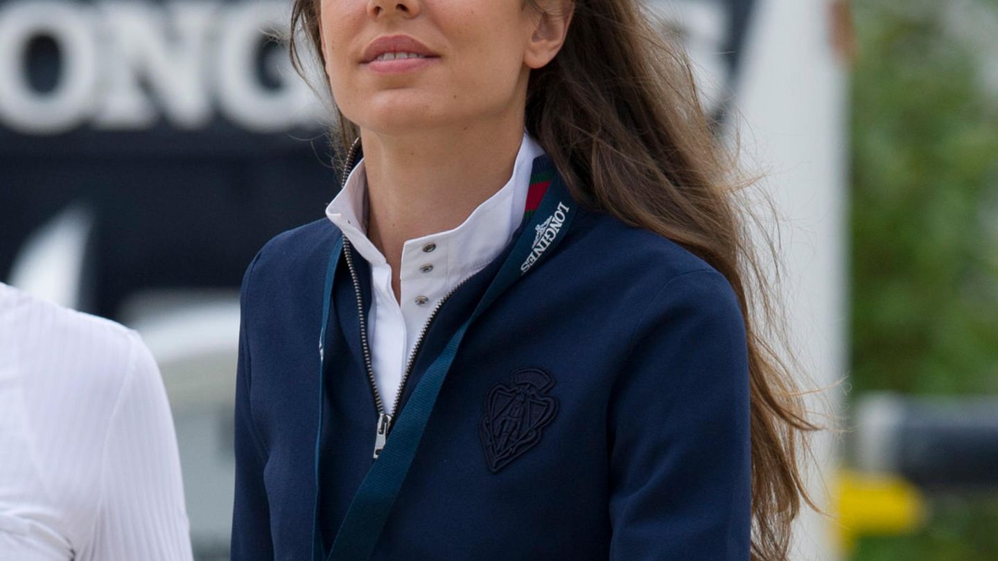 Charlotte Casiraghi Beim Reitturnier In Monte Carlo Kommt Man Ihr So