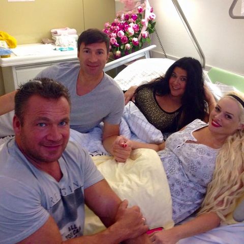 Daniela Katzenberger mit Familie im Krankenhaus