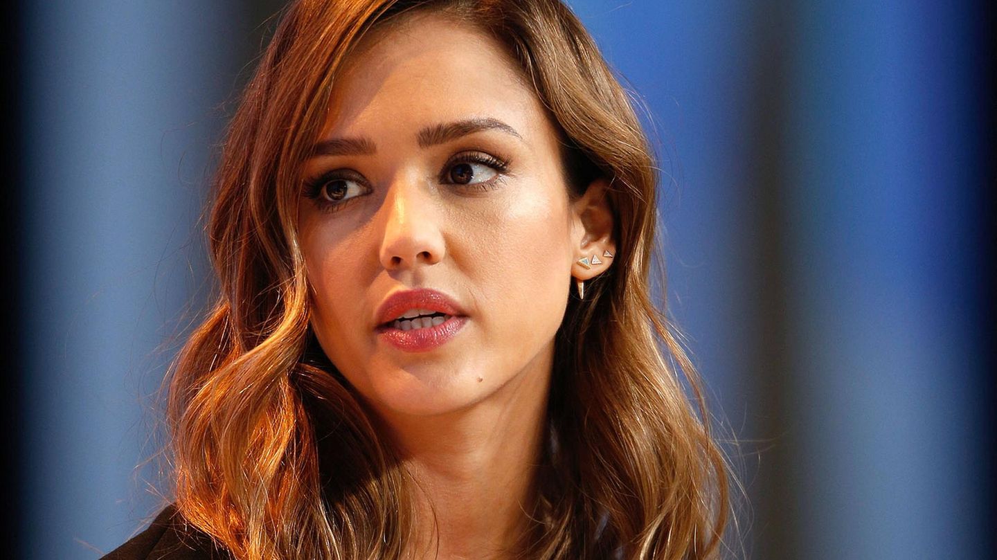 Jessica Alba ist ihren Kindern peinlich