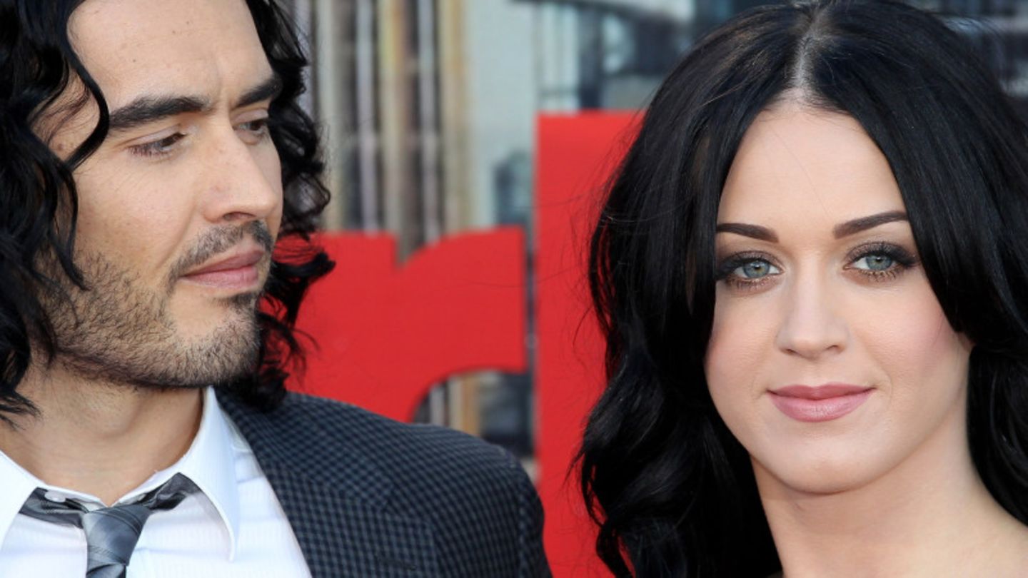 Russell Brand macht sich über Sex mit Katy Perry lustig