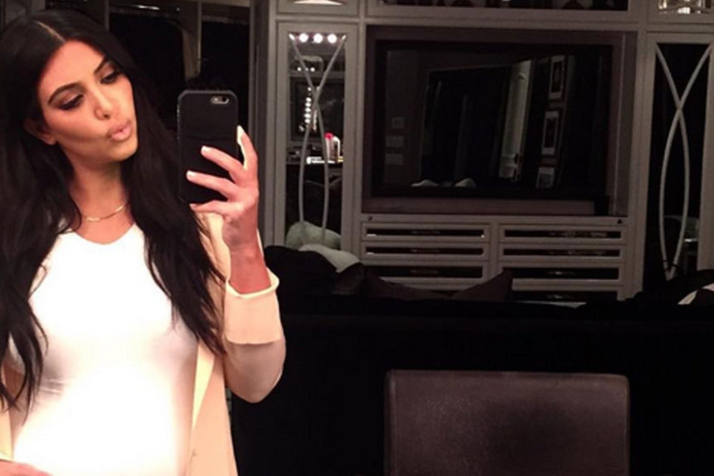 Schön schräg: Der Schwangerschafts-Style von Kim Kardashian