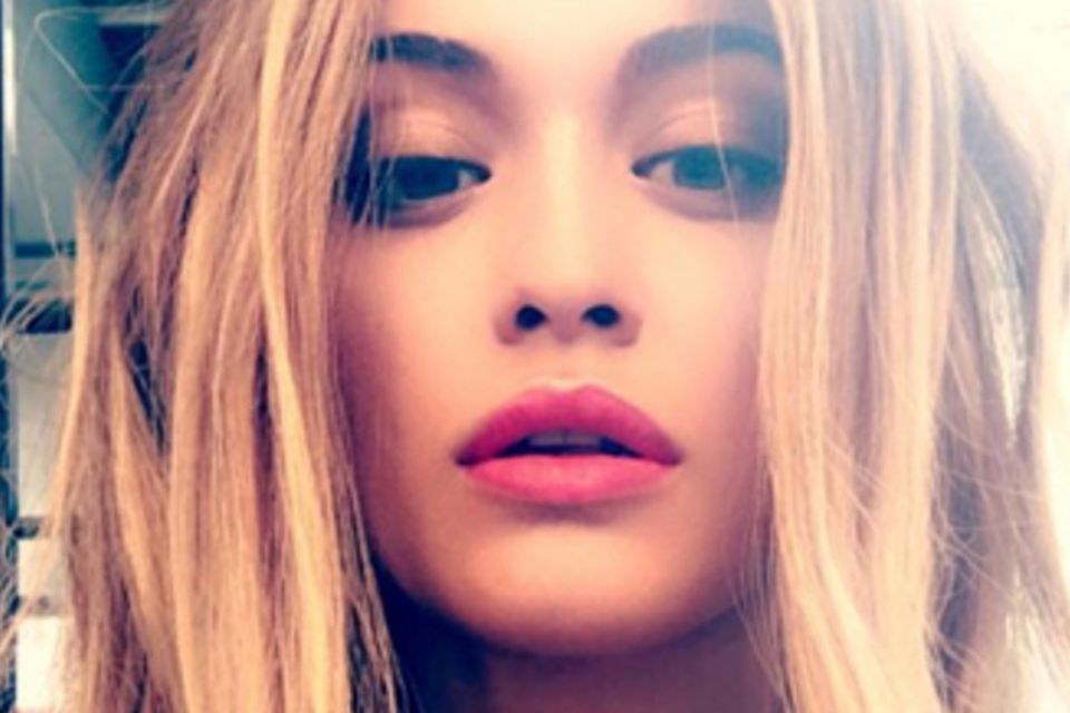 Rita Ora Postet Heiße Bilder Von Bikini Shooting