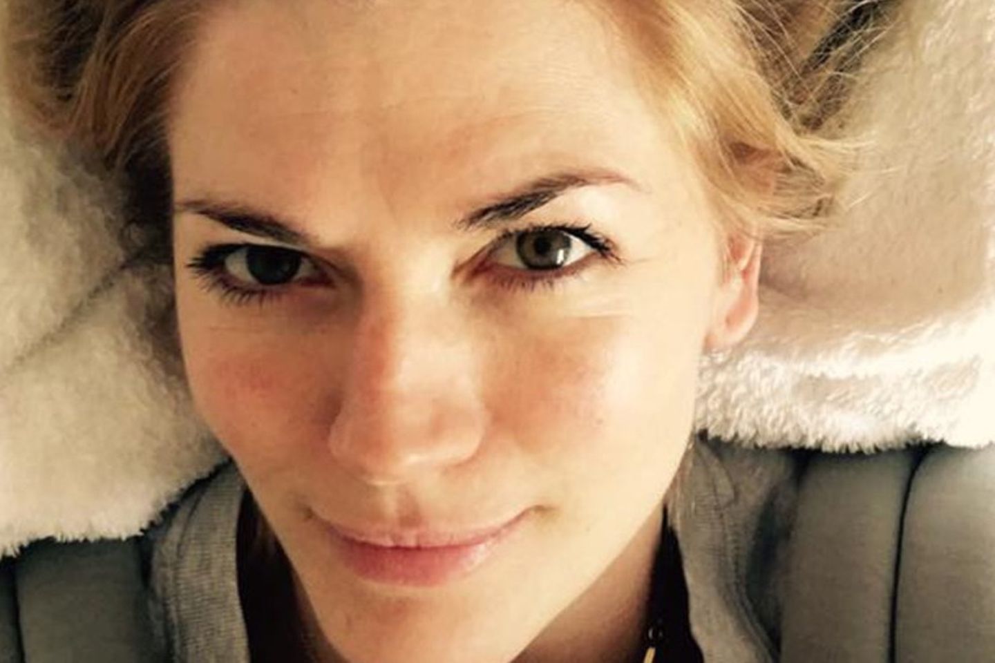 Nina Bott geht gegen Schönheitsklinik vor