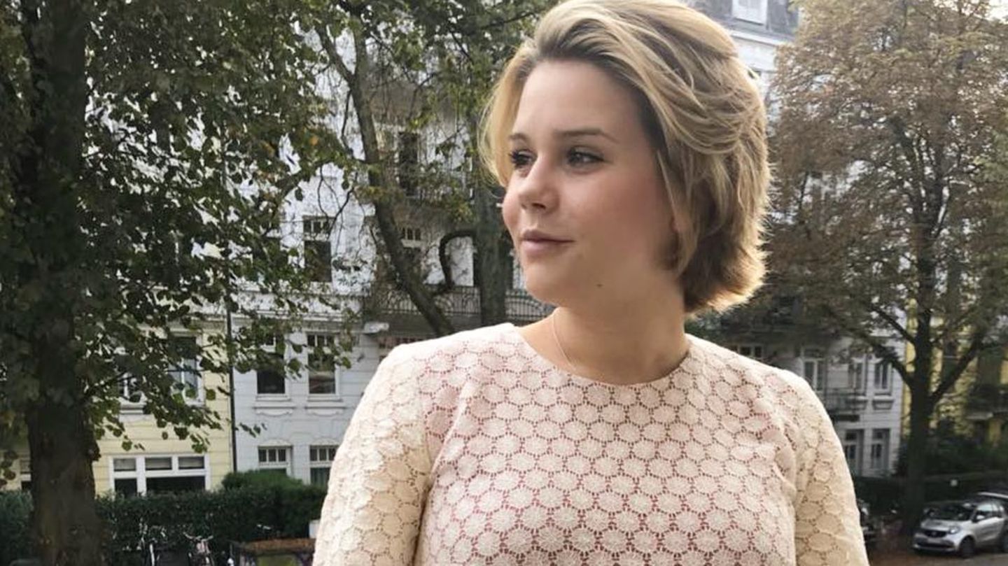 'Club der roten Bänder' Star Nele Schepe zeigt erstes Baby Foto