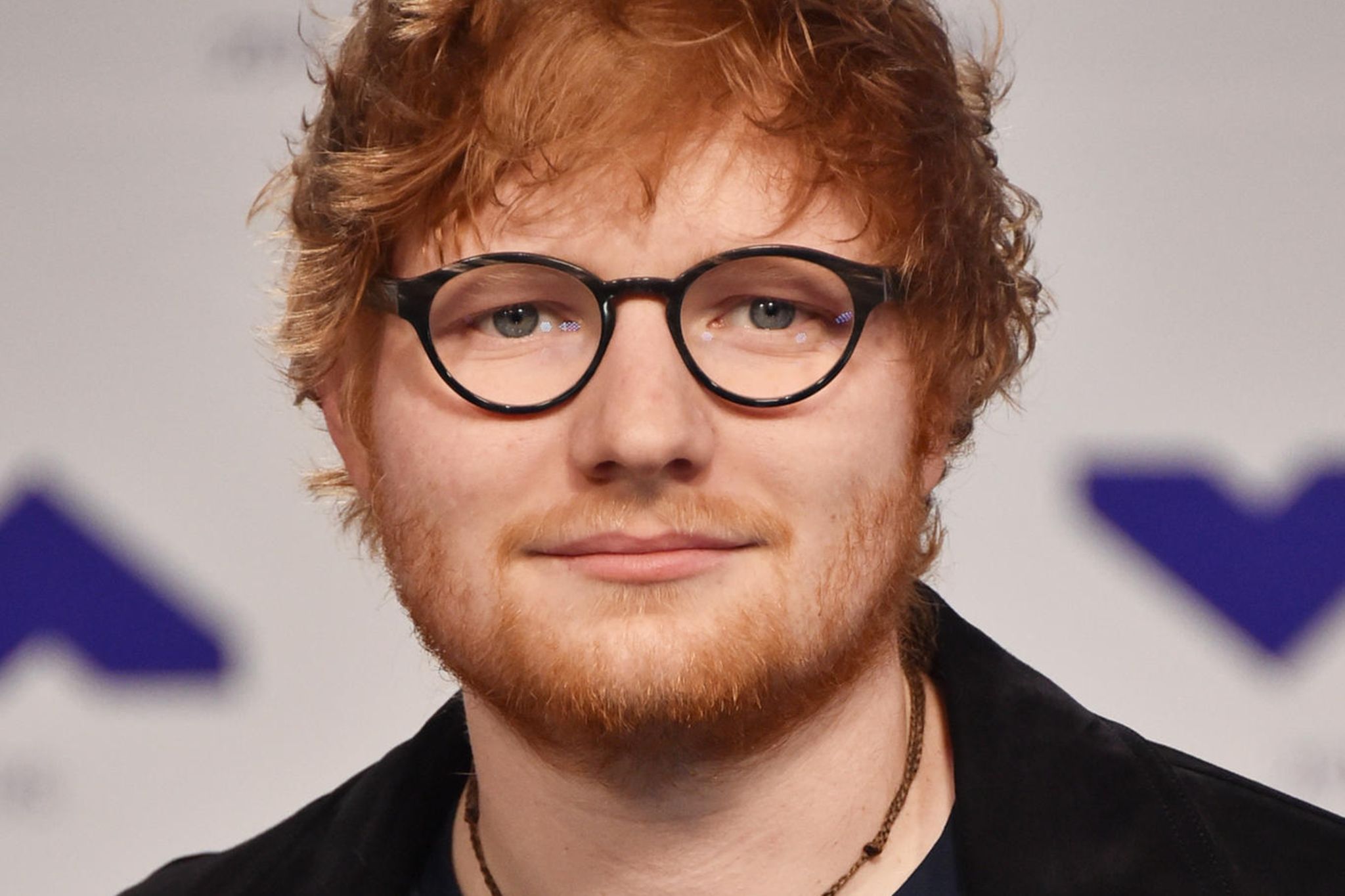 Эд ширан фото. Ed Sheeran. Эд Ширан кринж. Шиширон ботан. Эд Ширан ориентация.