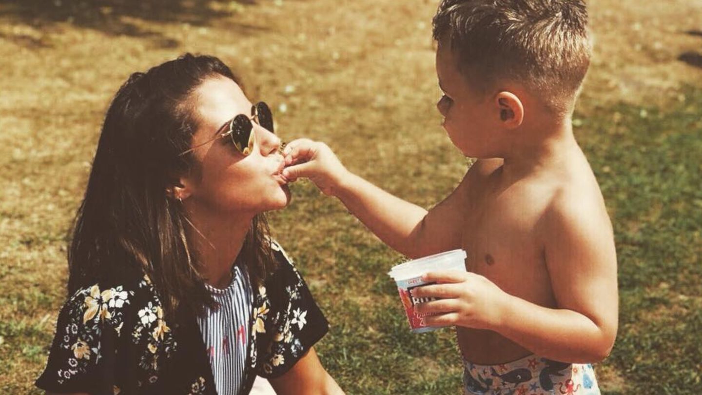 Freibad Ärger um Alessio Sarah Lombardi macht fiesen Gaffern eine Ansage