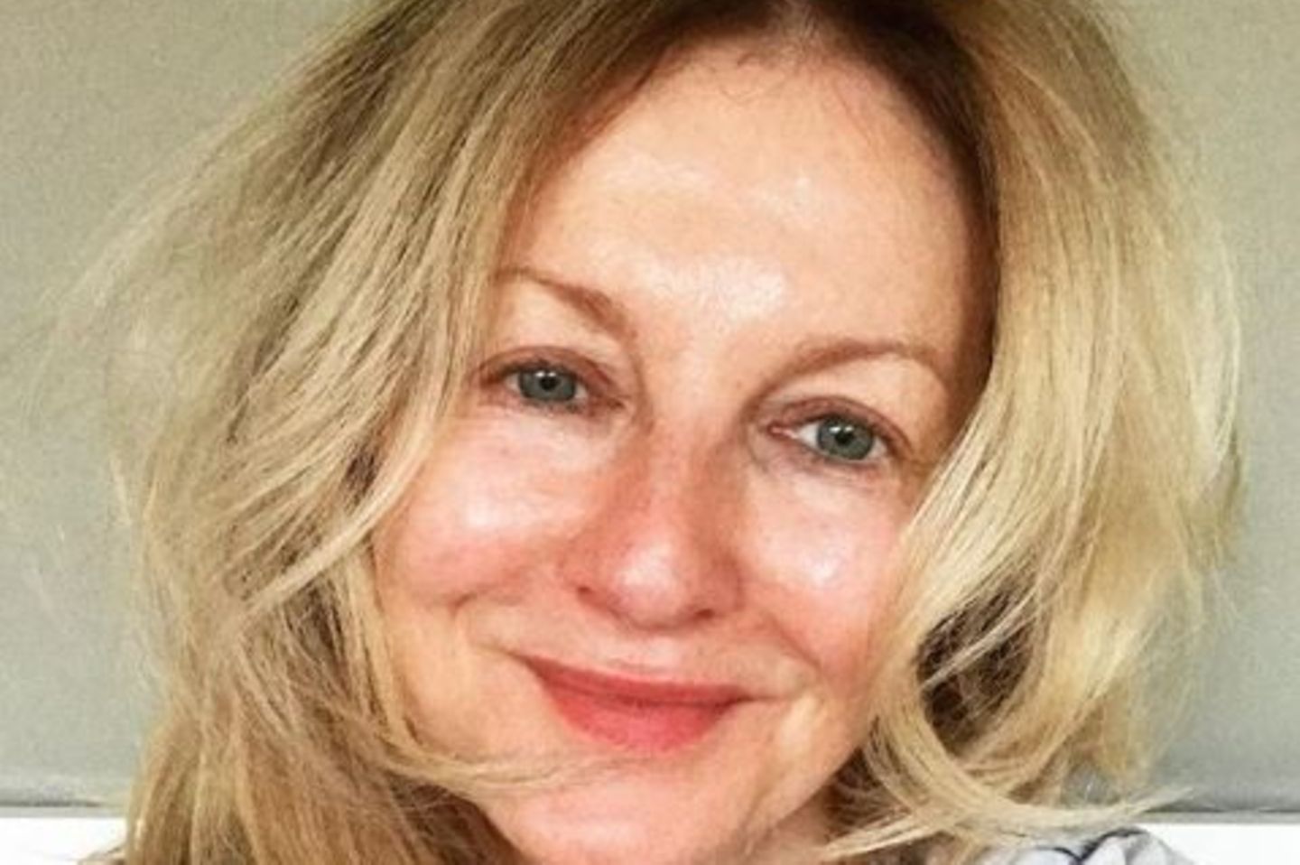 Frauke Ludowig Zeigt Sich Frisch Aus Dem Bett Bei Instagram