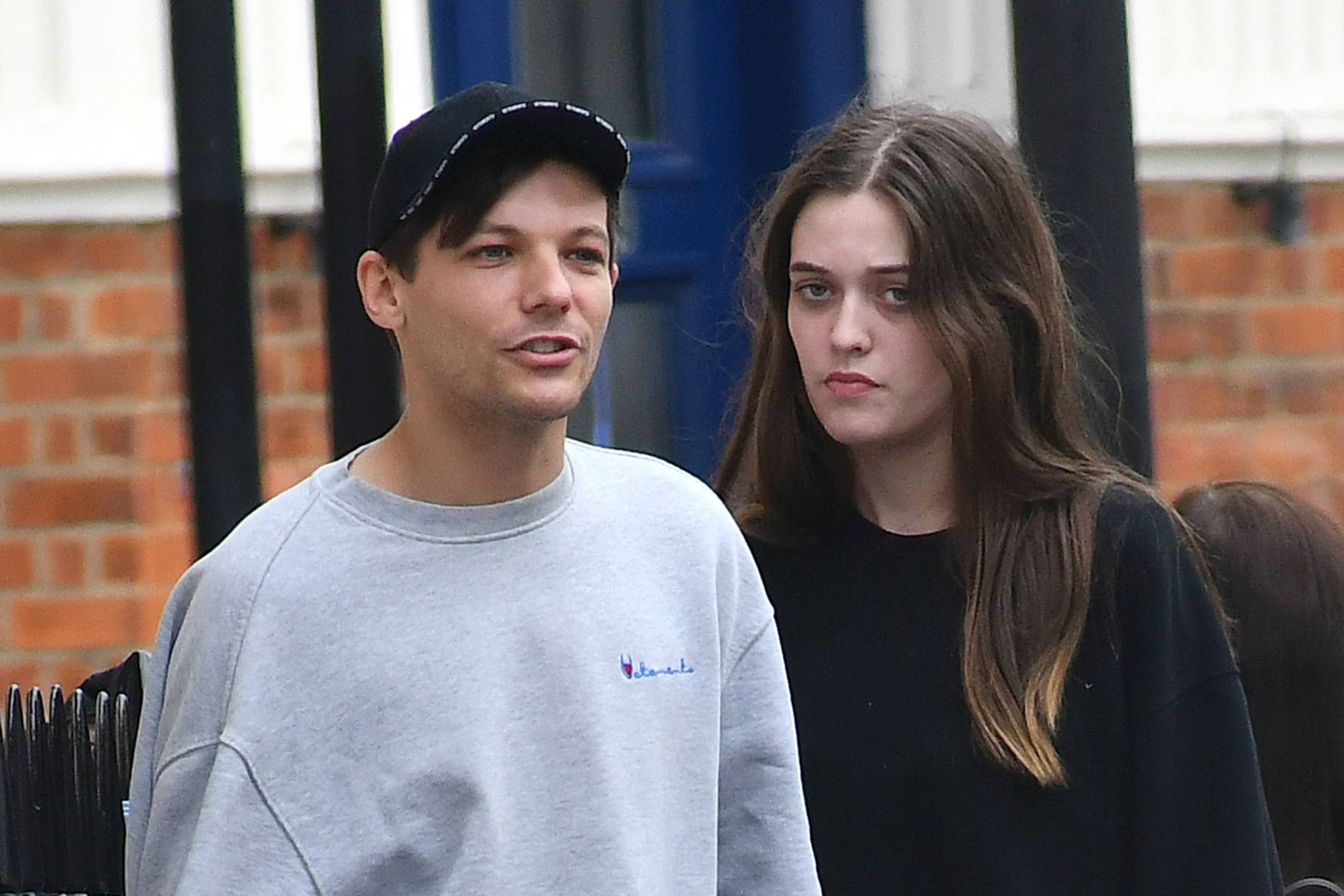 Nach Tod von Schwester Félicité: <b>Louis</b> <b>Tomlinson</b> zeigt sich wieder öffentli...