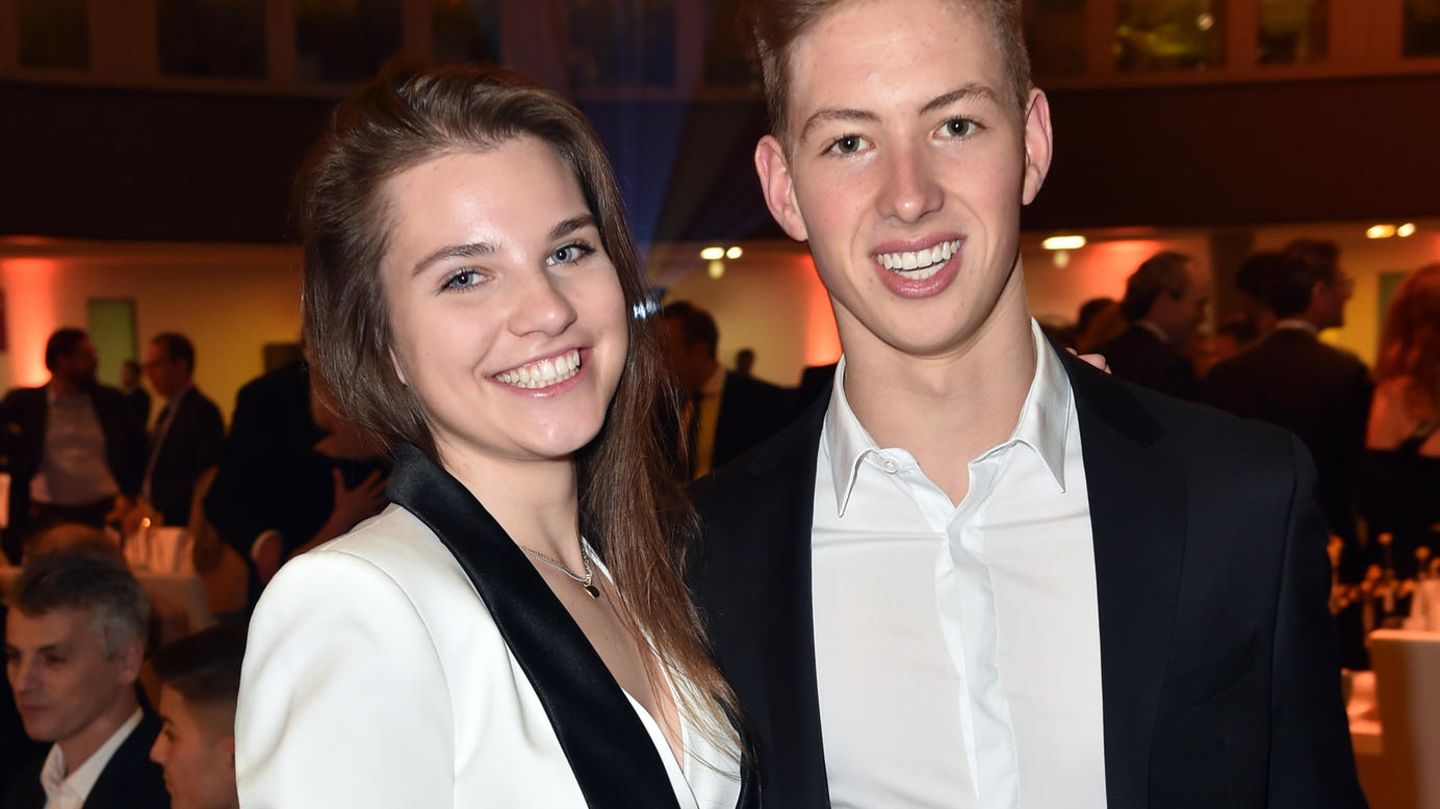 David Schumacher teilt Schnappschuss mit Freundin und Papa Ralf