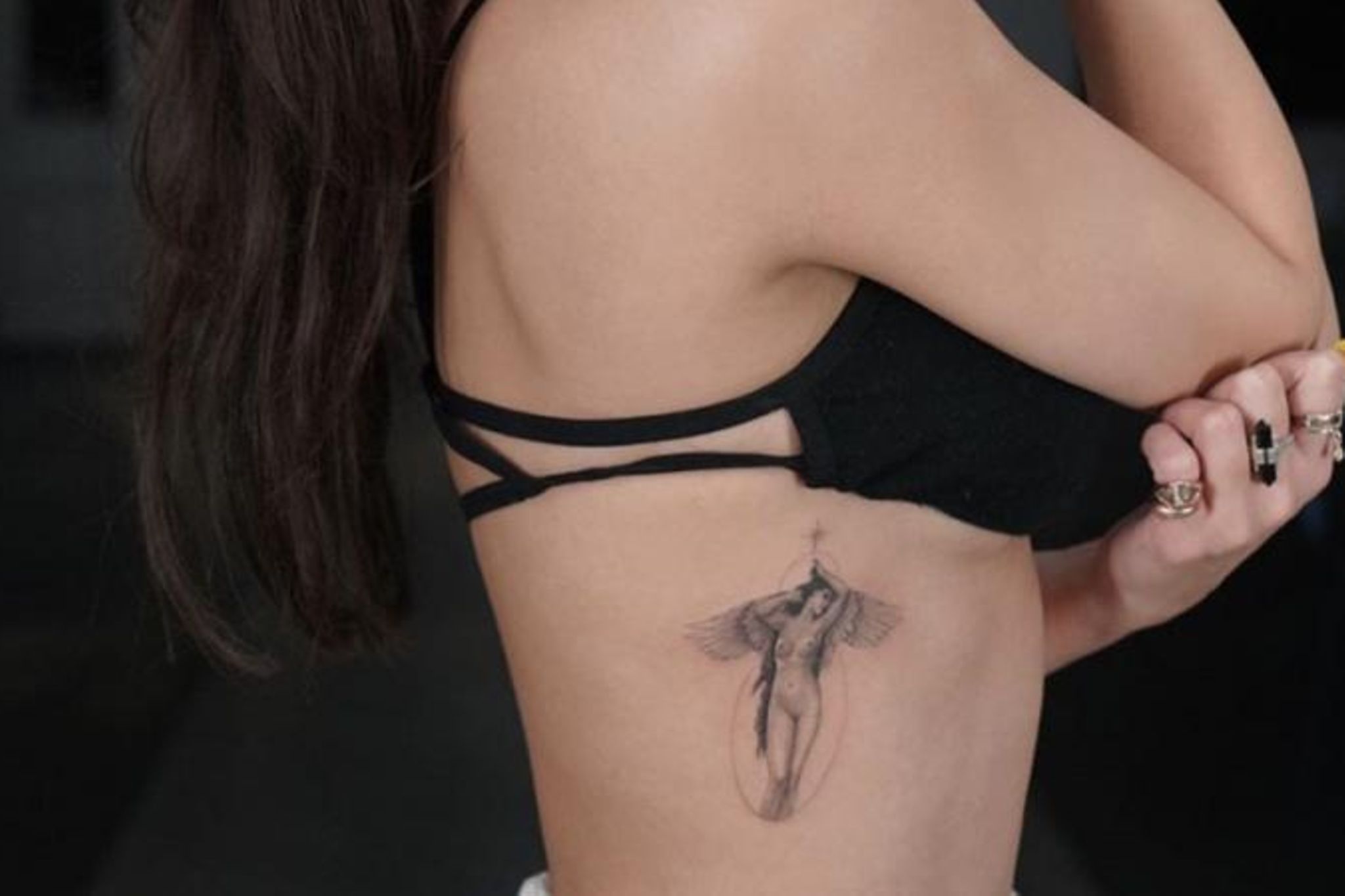 Vanessa Hudgens: Neues Tattoo bringt sie zum Stöhnen