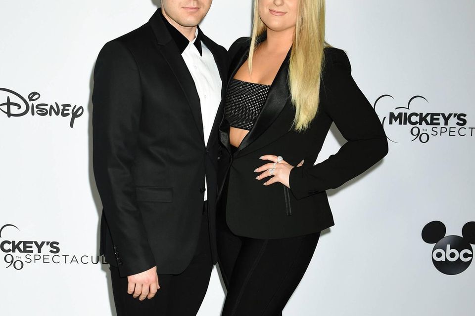 Daryl Sabara and Meghan Trainor arriving at Mickey’s 90th Spectacular in Los Angeles, California - Oct 6, 2018 - Mickey’s 90th Spectacular 2018, Los Angeles California United States Shrine Auditorium PUBLICATIONxINxGERxSUIxAUTxONLY Copyright: xTammie