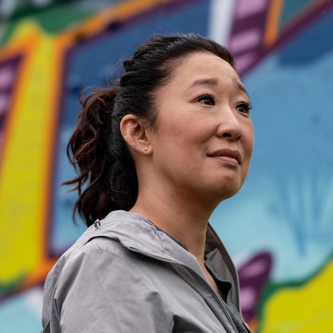 Diese Aufnahmen reißen mit: Sandra Oh hält flammende Antirassimus-Rede: "Ich bin stolz Asiatin zu sein!"