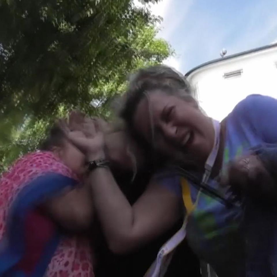 Eklat bei Schlagershow: Fräulein Menke und Yvonne König: Hier gibt es das Prügel-Video in voller Länge