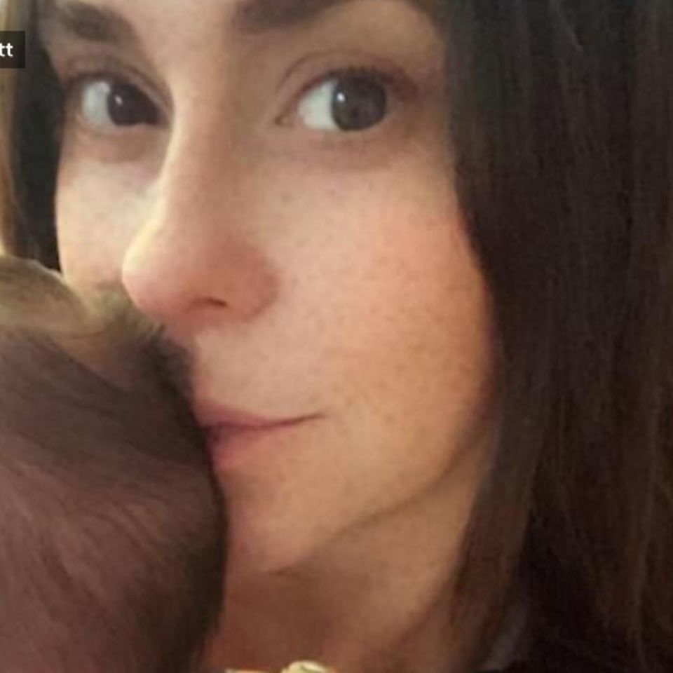 Seltener Schnappschuss mit einem ihrer Kinder: Jennifer Love Hewitt zeigt erstmals ihren Sohn Aidan