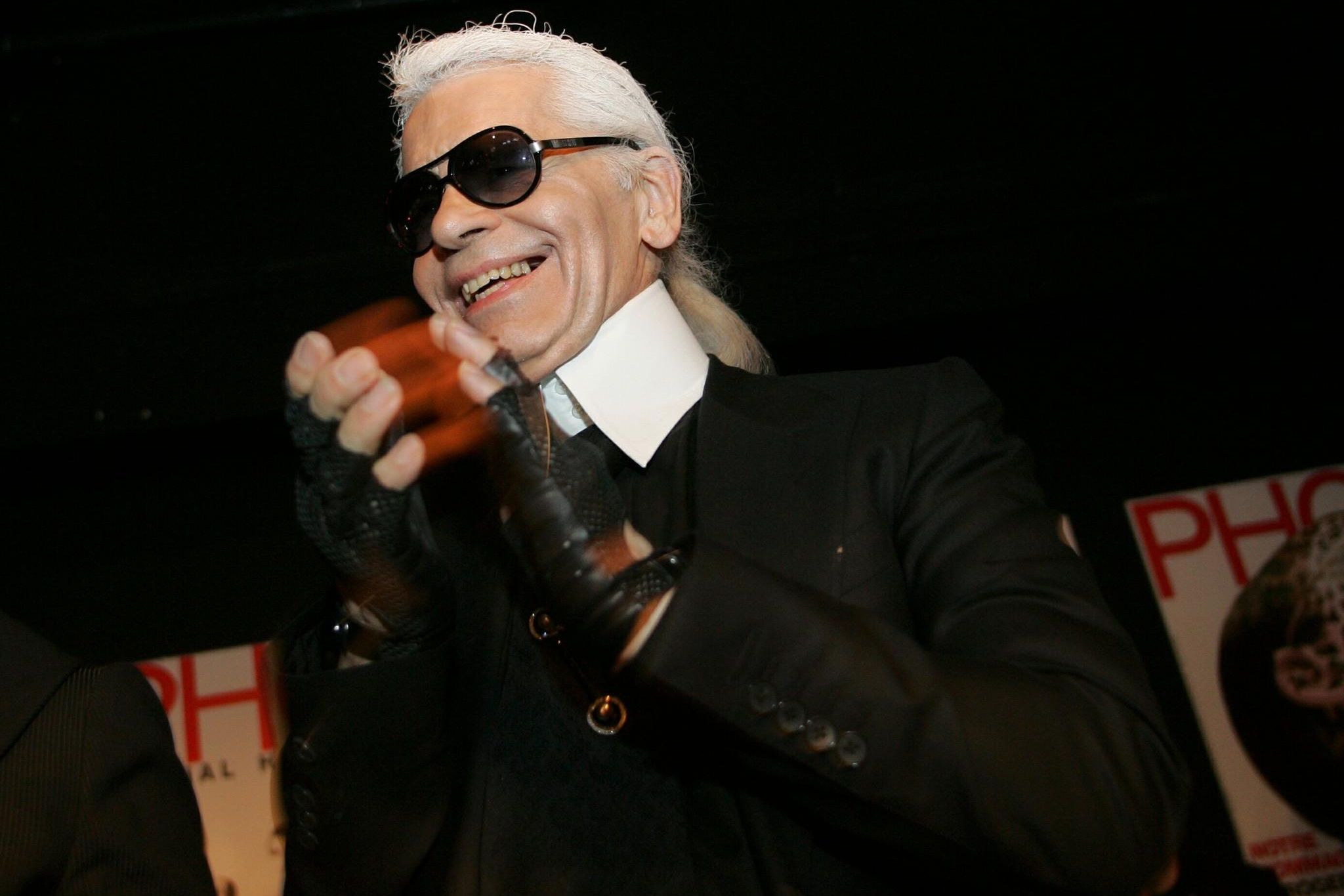 Karl Lagerfeld schockt mit ungepflegten Zähnen