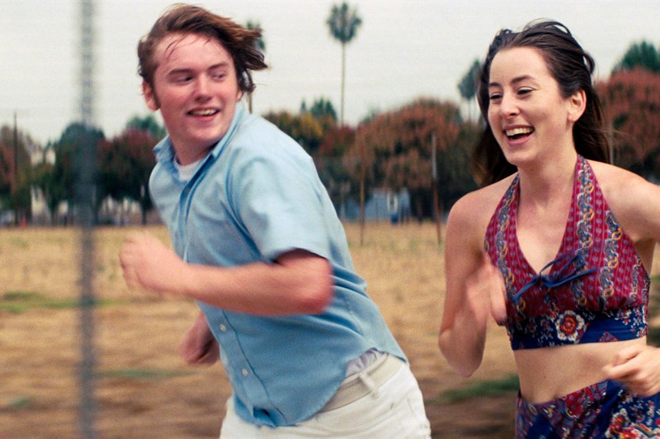 Das Drehbuch wurde für Alana Haim geschrieben. Cooper Hoffman passt aber ebenso perfekt