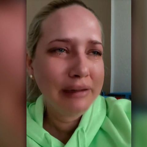 Ihre Freundin ist im ukrainischen Odessa: Sarah Knappik unter Tränen: "Bei meiner Freundin ist gerade eine Bombe eingeschlagen"