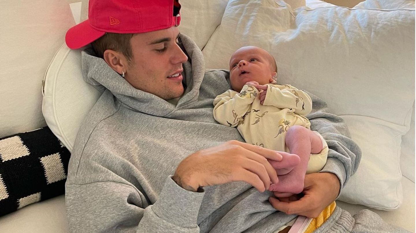 „Onkel“ Justin Bieber verliebt mit Baby dabei wäre er selbst gern Vater
