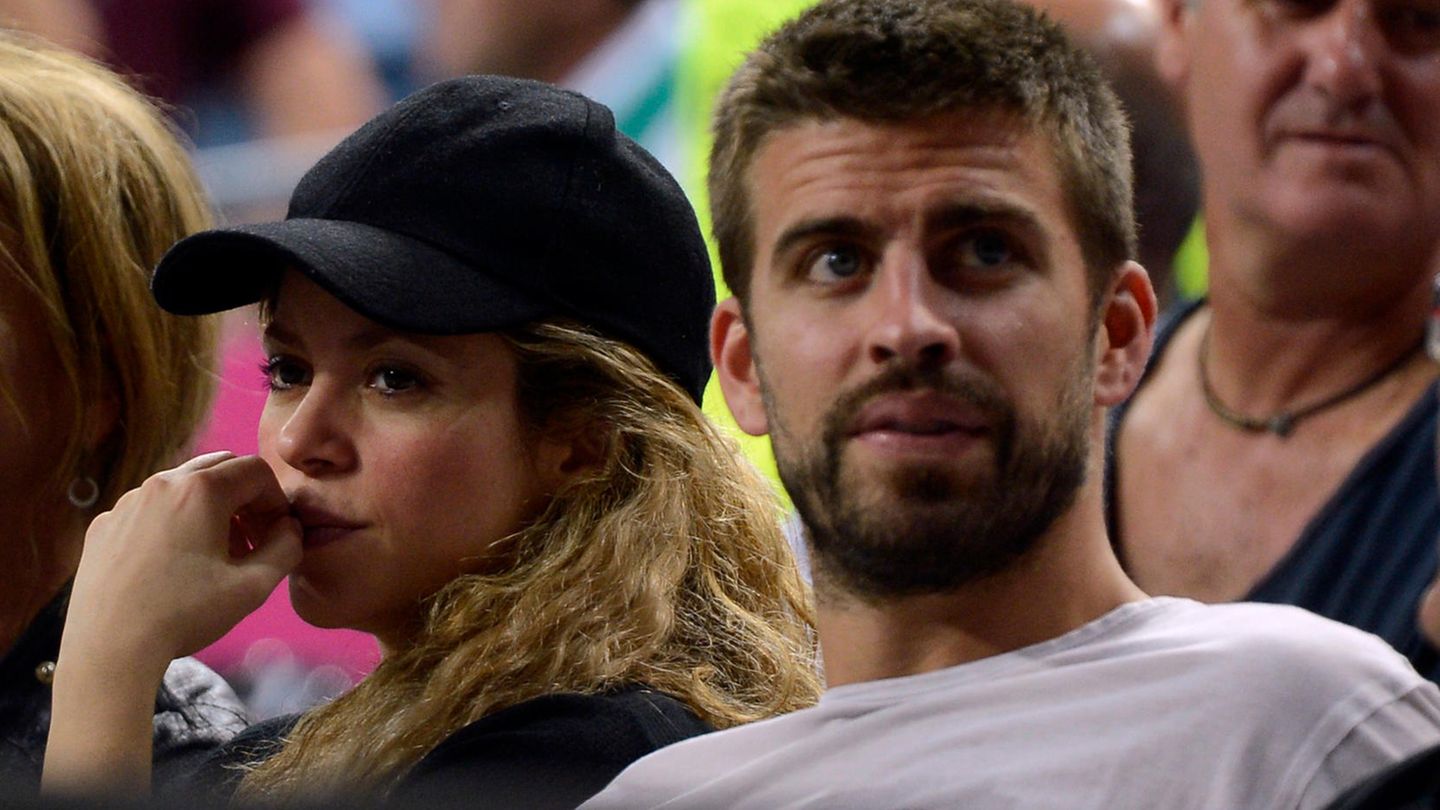 Shakira Bestätigt Trennung Von Barcelona Star Gerard Piqué Jetzt Offiziell