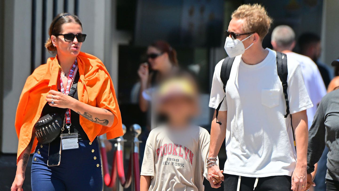 Matthias Schweighöfer mit Sohn Valentin in den "Universal Studios" in L.A.