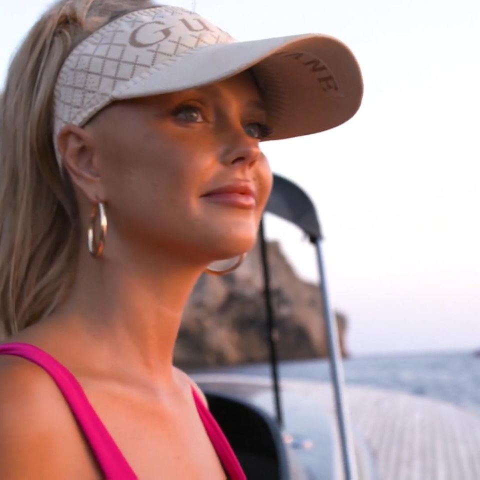 Ausgewandert & happy?: Ein Tag mit Bonnie Strange: Wie ihr neues Leben auf Ibiza aussieht