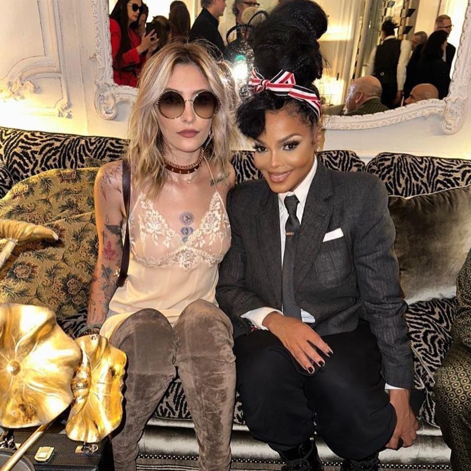 Süßes Tante-Nichte-Duo: Endlich wiedervereint: Janet und Paris Jackson treffen sich bei der Fashion Week