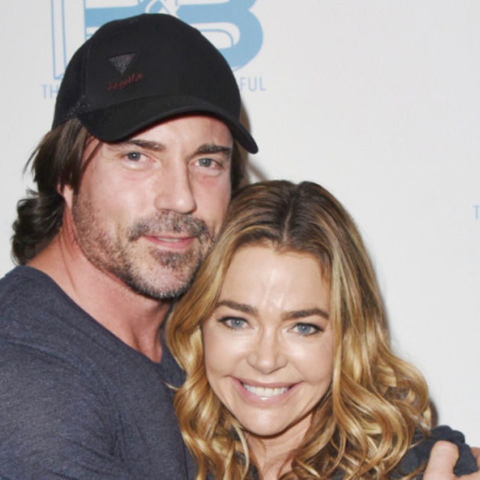 Denise Richards meldet sich nach Schießerei zu Wort