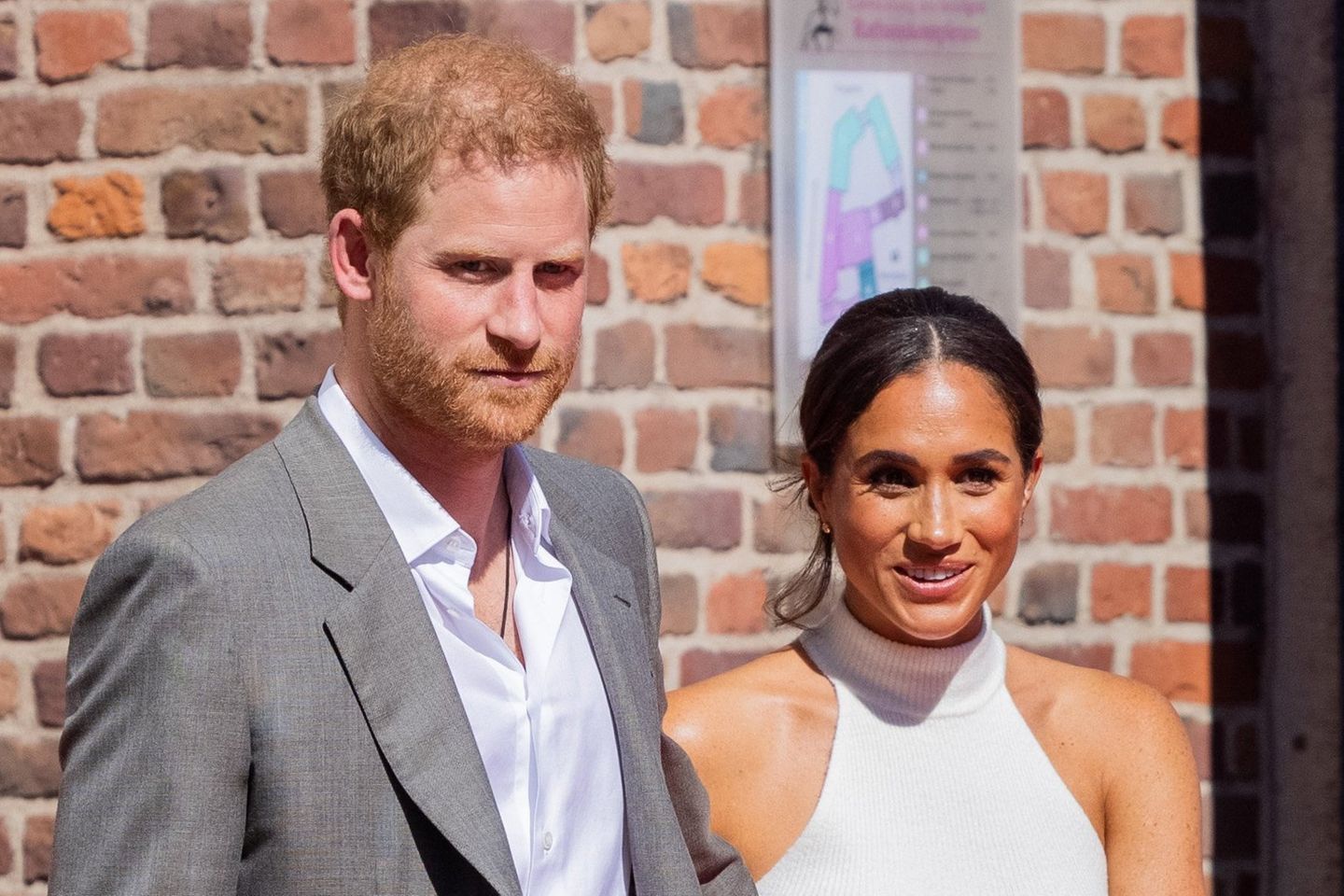 Prinz Harry & Herzogin Meghan veröffentlichen Weihnachtskarte mit überraschenden Details