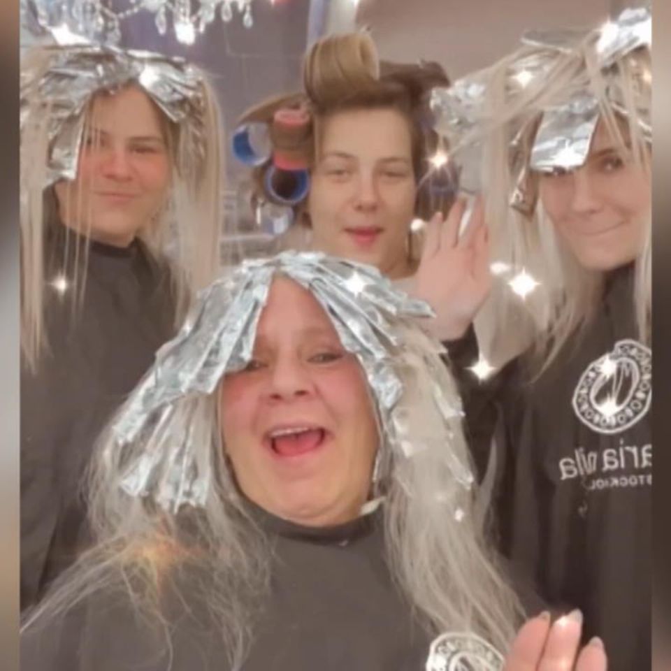 Familienausflug zum Friseur: Strähnchen & Extensions: Die Wollny-Damen wagen Typveränderung