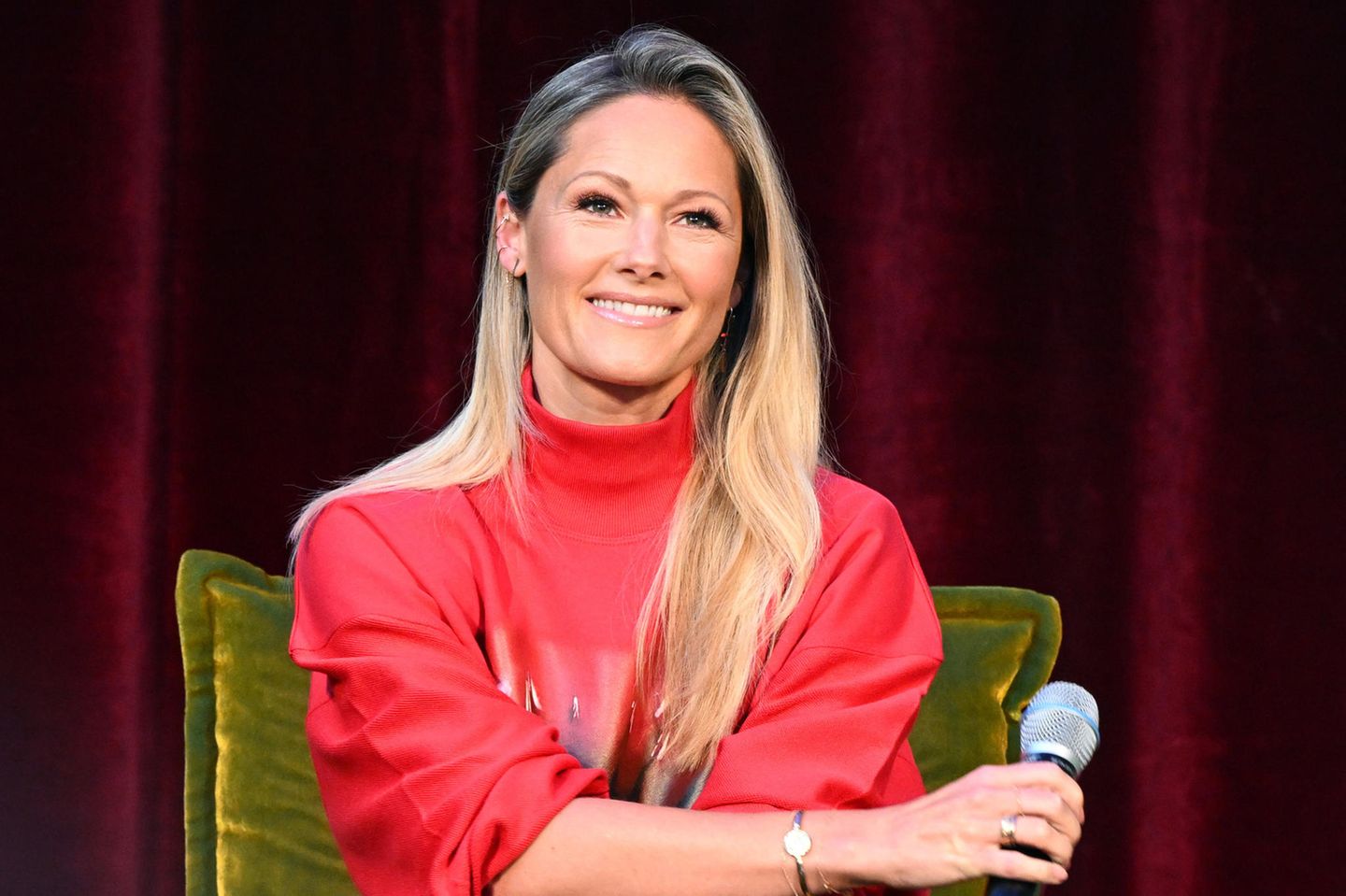 Tauber Komiker macht Witz über Helene Fischer und wird dafür gefeiert!