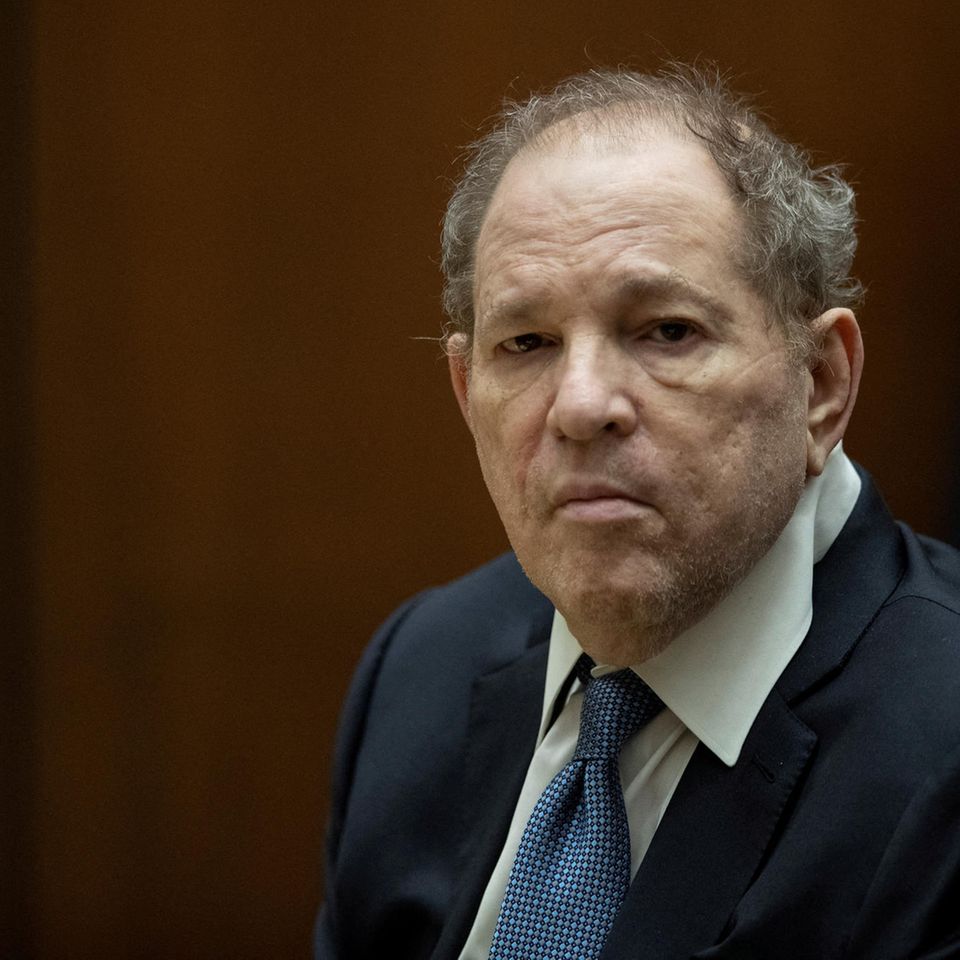 FILE PHOTO: Former film producer Harvey Weinstein appears in court at the Clara Shortridge Foltz Criminal Justice Center in Los Angeles, California, USA, 04 October 2022. Harvey Weinstein was extradited from New York to Los Angeles to face sex-relate
