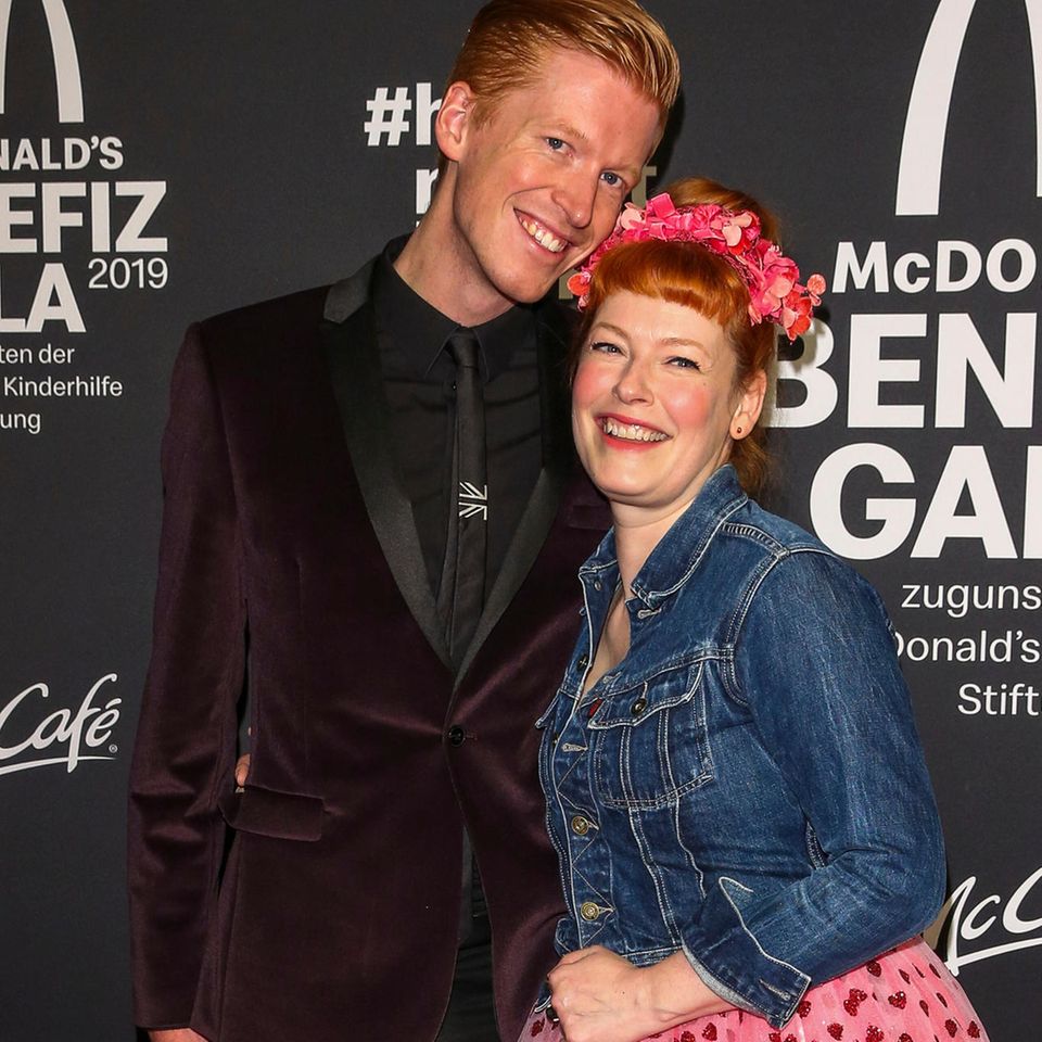 Enie van de Meiklokjes und Tobias Staerbo bei der McDonalds Benefitz Gala 2019.
