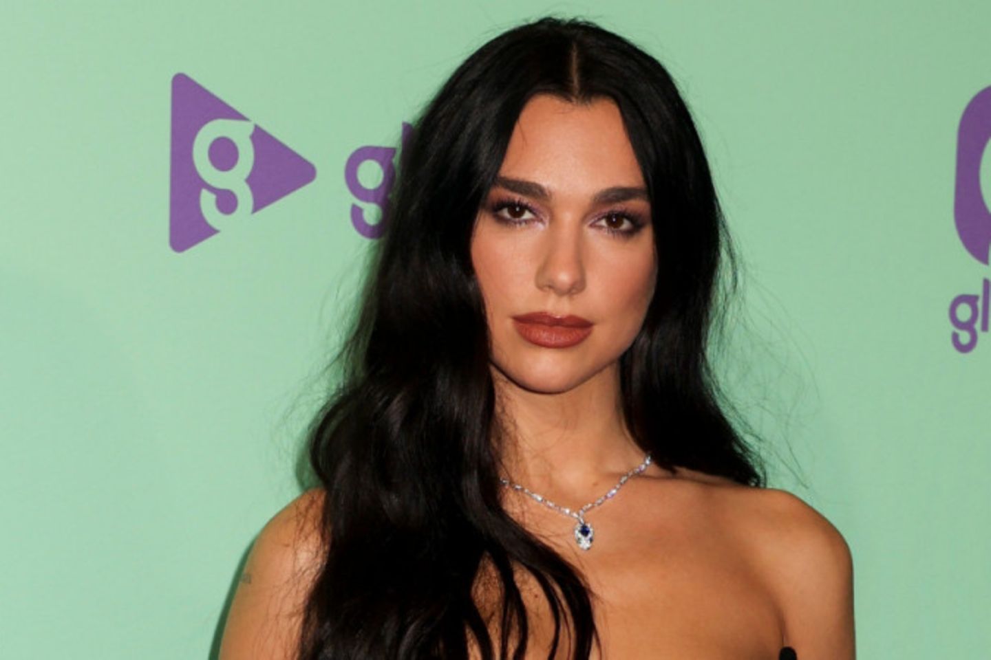 Dua Lipa Mitarbeit an Tove Los neuer Single