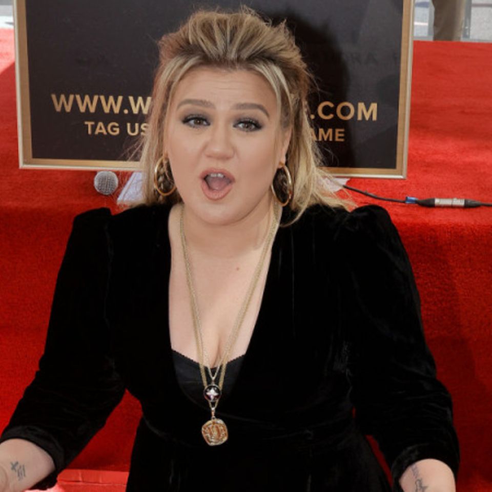 Kelly Clarkson: Veröffentlichung ihrer 'mine' und 'me' Doppelsingles