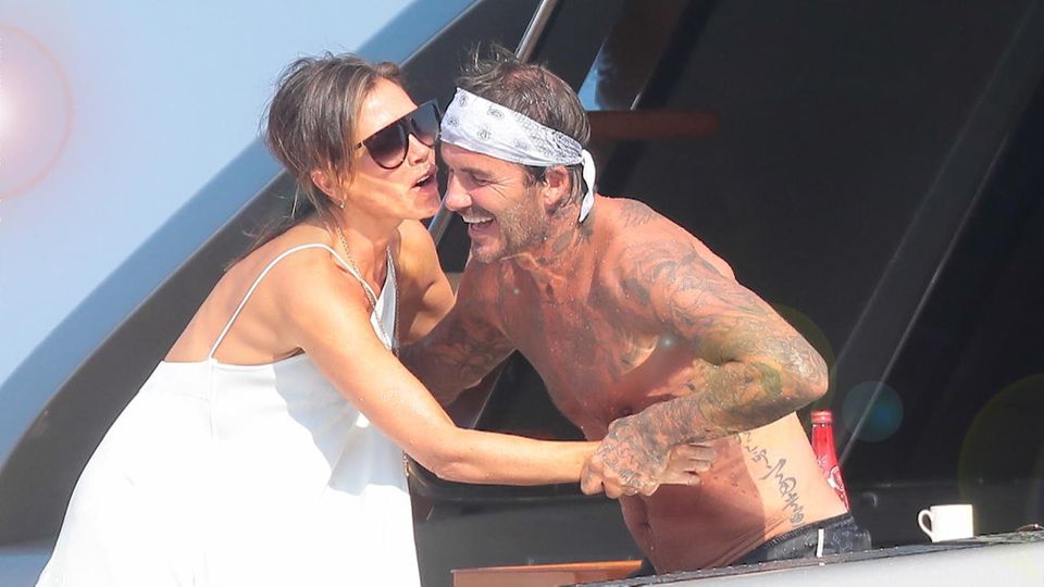 Seltene Bilder: Hier knutscht David Beckham seine Victoria