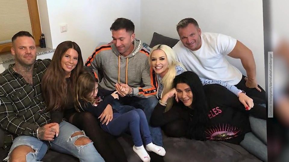 Sogar Schwester Jenny Frankhauser ist dabei