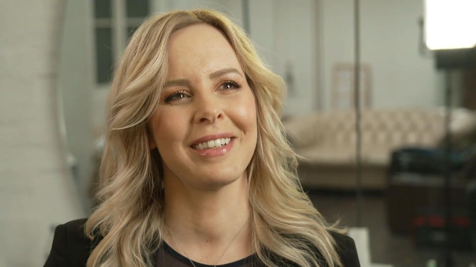Isabel Edvardssons erster Auftritt nach Geburt