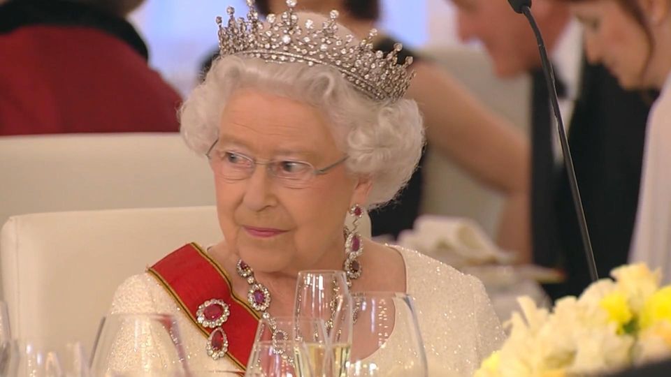 Sie bleibt in Windsor