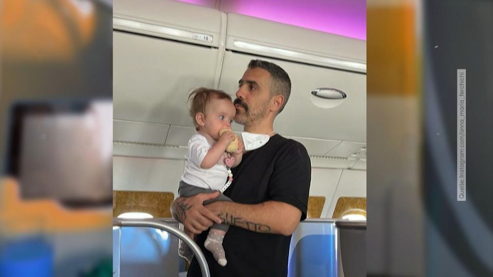 Mit den Kindern im Flugzeug