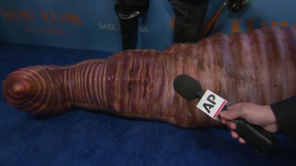 Wegen Halloween-Kostüm Heidi Klum muss Interviews im Liegen geben