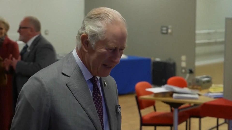 Harry und Meghan wüten weiter Wie viele Angriffe kann König Charles III. noch ertragen?!