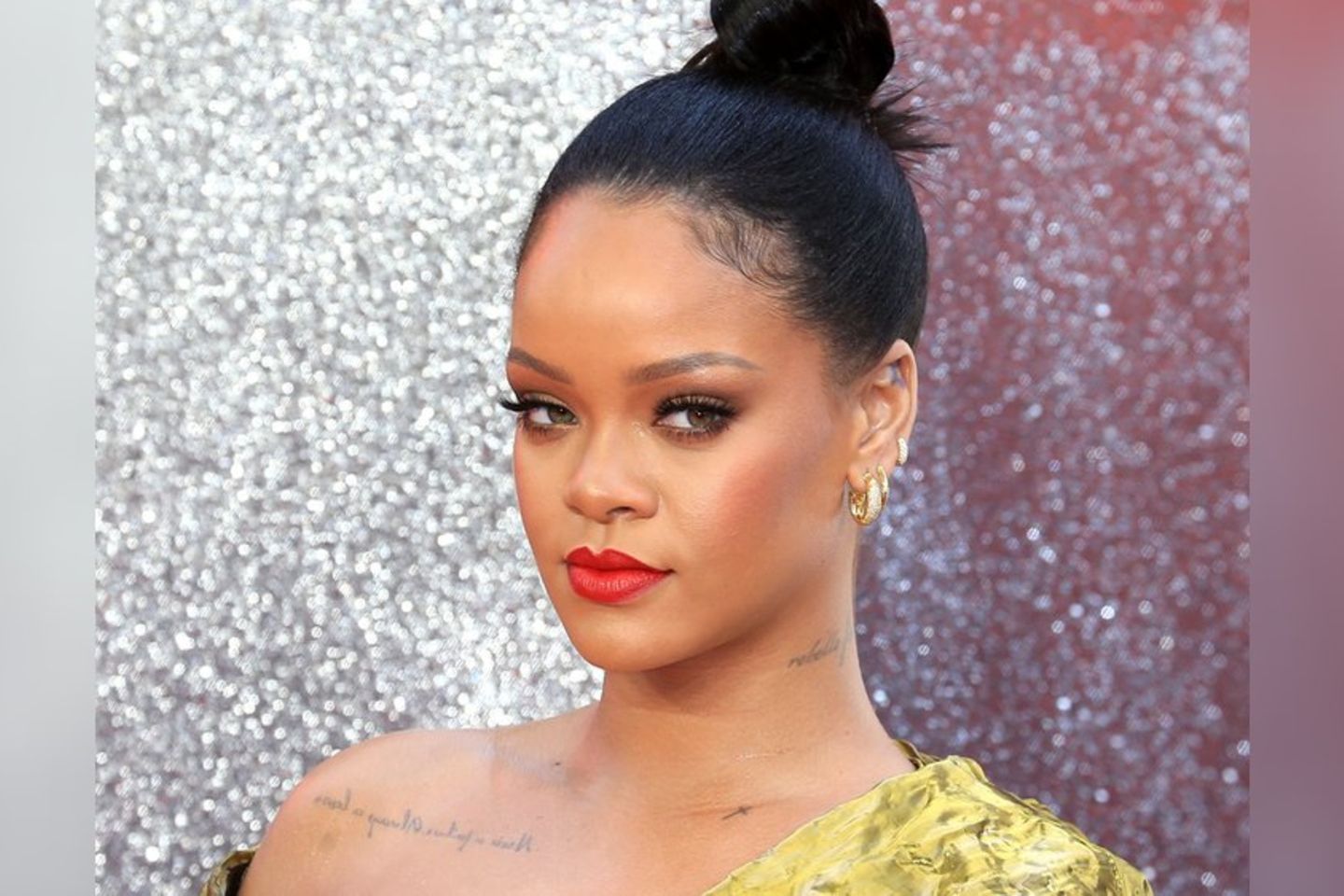 Rihanna oben ohne: Schwangerschafts-Shooting "wie eine Göttin"