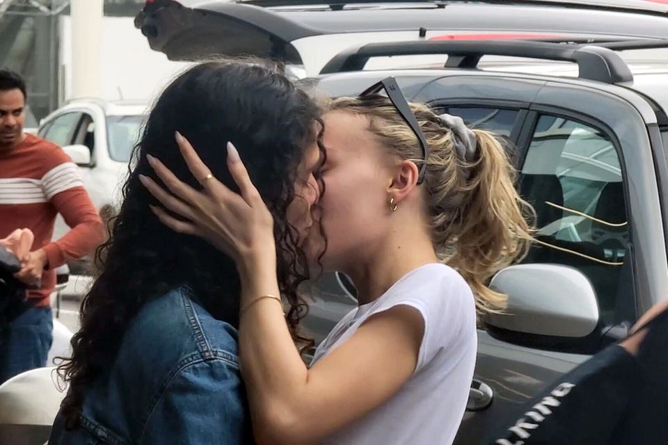 Lily-Rose Depp und ihre Freundin 070 Shake am LAX