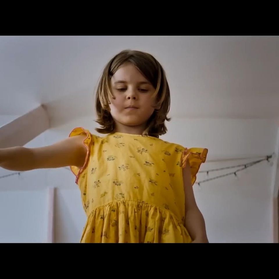 Trailer zum Film "Oskars Kleid"