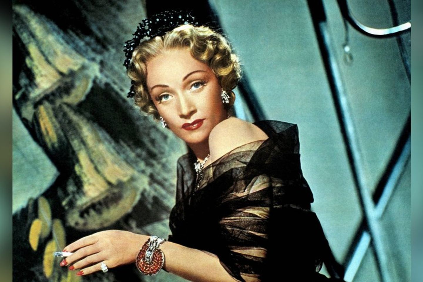 Marlene Dietrich: Armband für 4,5 Millionen Dollar verkauft