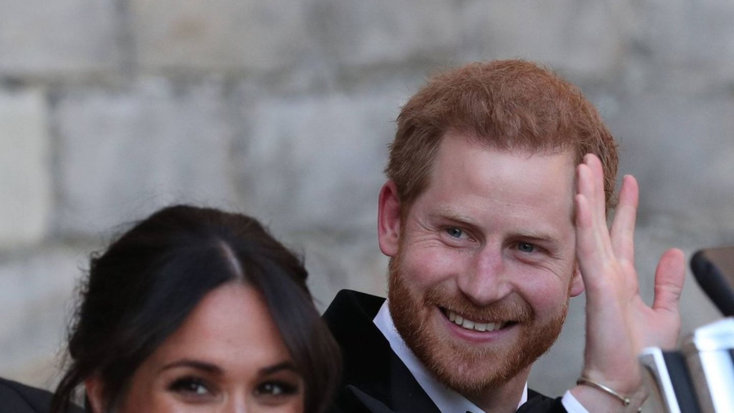 Prinz Harry und Herzogin Meghan: Zauberhafte Glückwünsche am Telefon Prinz Harry und Herzogin Meghan: Zauberhafte Glückwünsche am Telefon